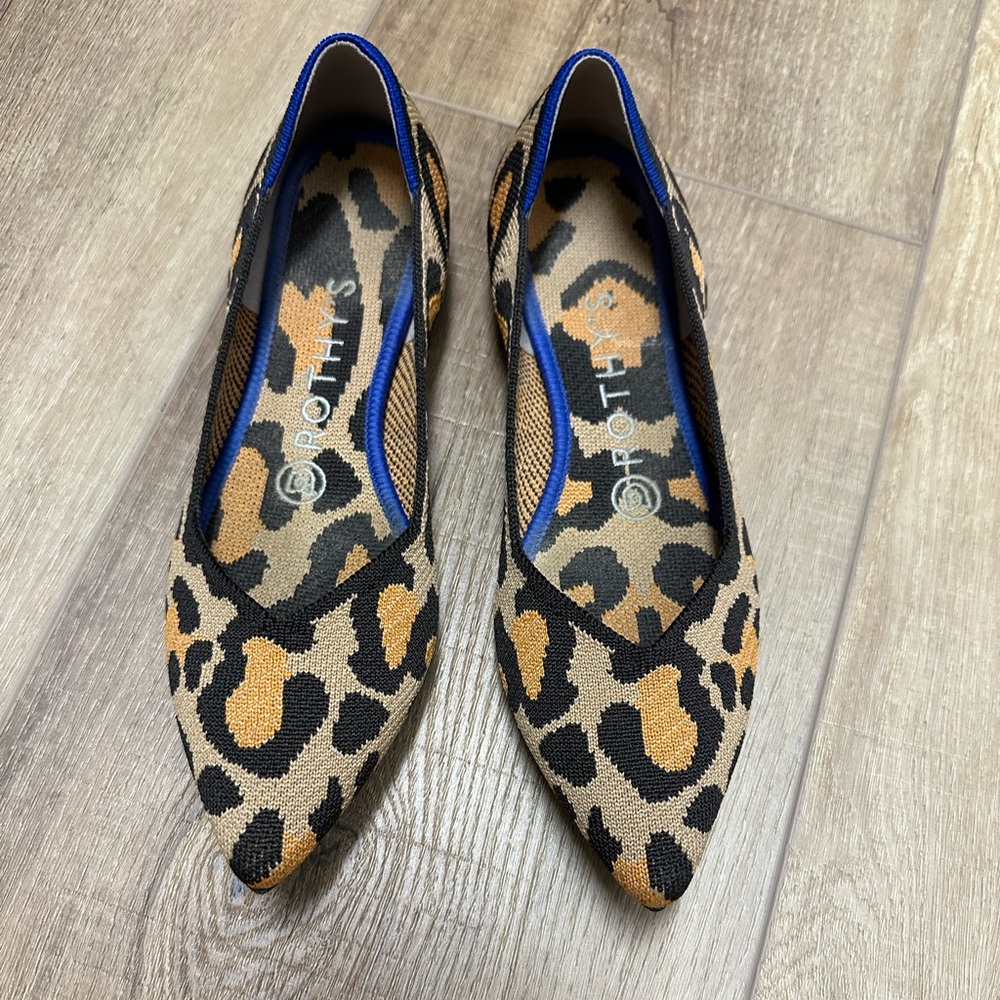 Rothy’s point toe flats. Leopard. Used a few times. Size 7